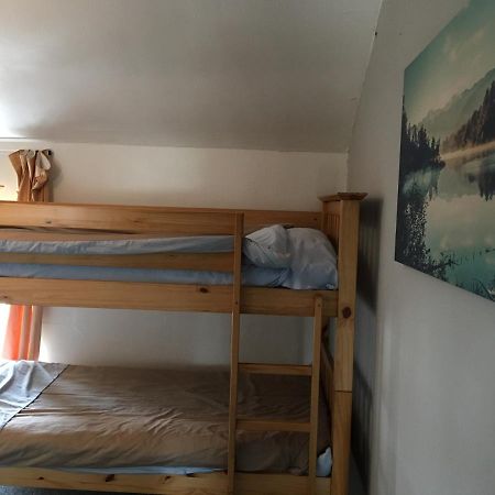 Pantyrathro International Hostel Carmarthen Buitenkant foto