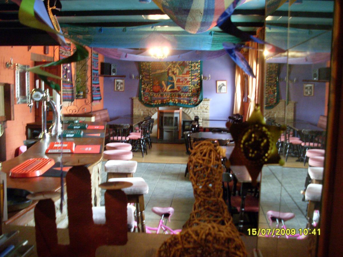 Pantyrathro International Hostel Carmarthen Buitenkant foto