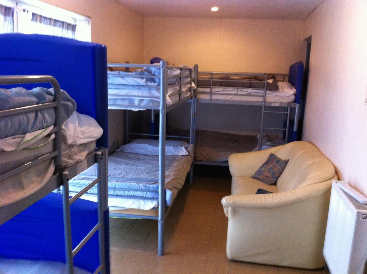 Pantyrathro International Hostel Carmarthen Buitenkant foto