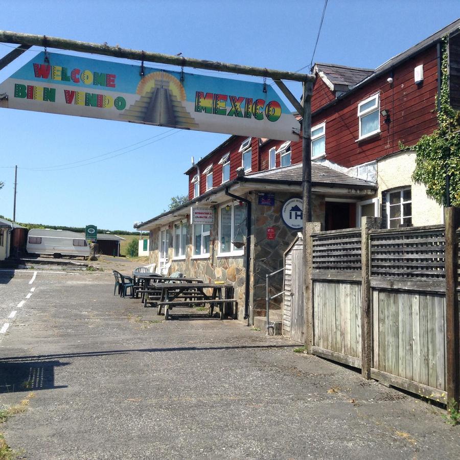 Pantyrathro International Hostel Carmarthen Buitenkant foto