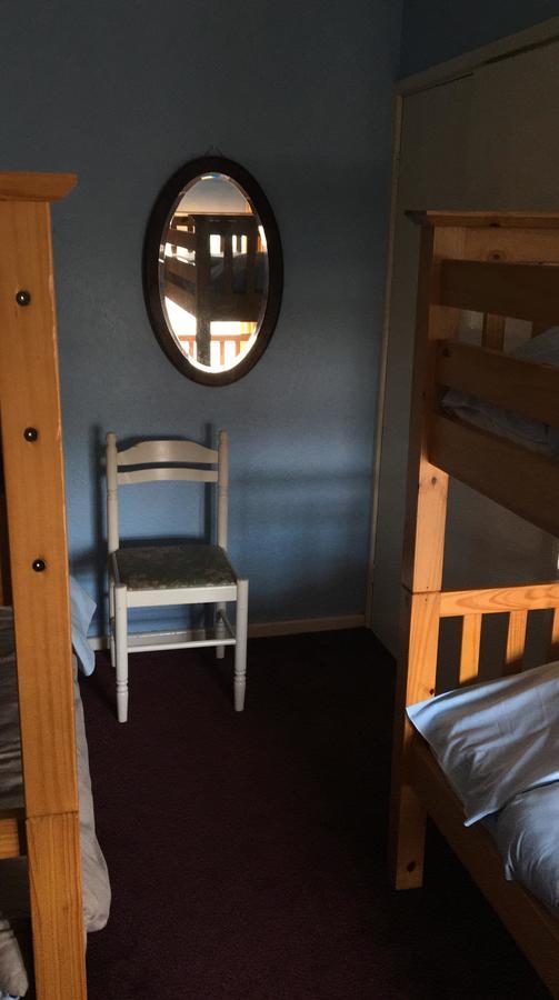 Pantyrathro International Hostel Carmarthen Buitenkant foto