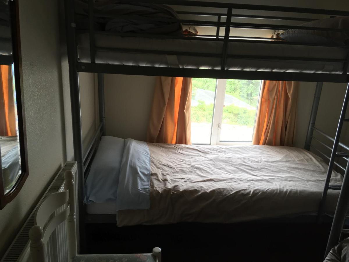 Pantyrathro International Hostel Carmarthen Buitenkant foto